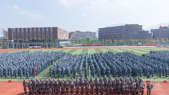 2020.10,12  新生開學典禮  王曉峰 (1).jpg
