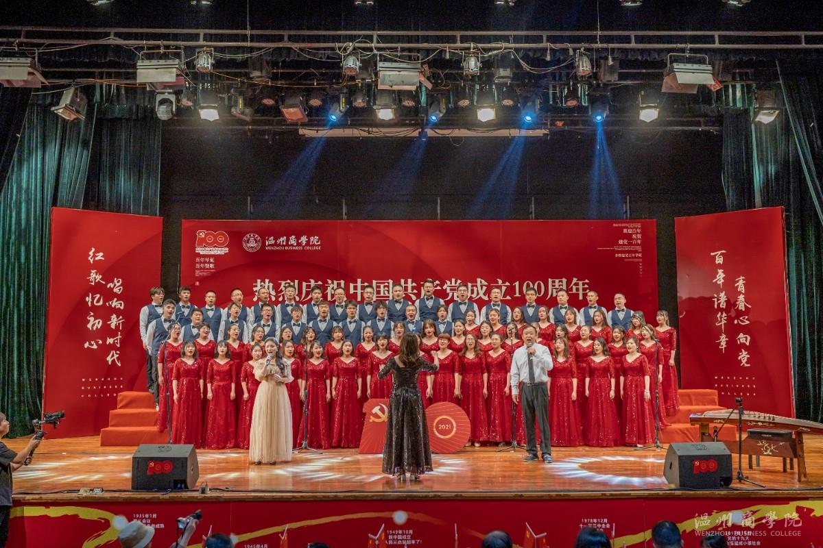 2021.5.22 《師生紅歌賽》 管理學院  杜宇健.jpg