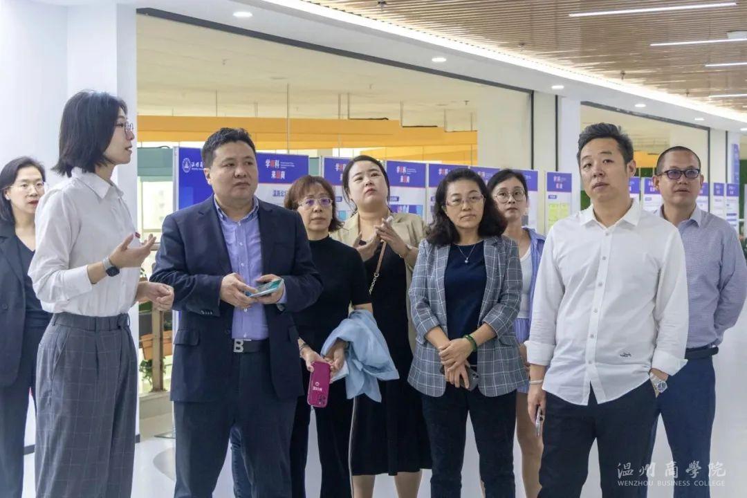 參觀.jpg
