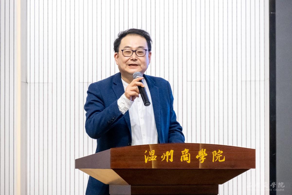 2024.04.12 平安留學(xué)教育講座 林佳佳:攝1.jpg