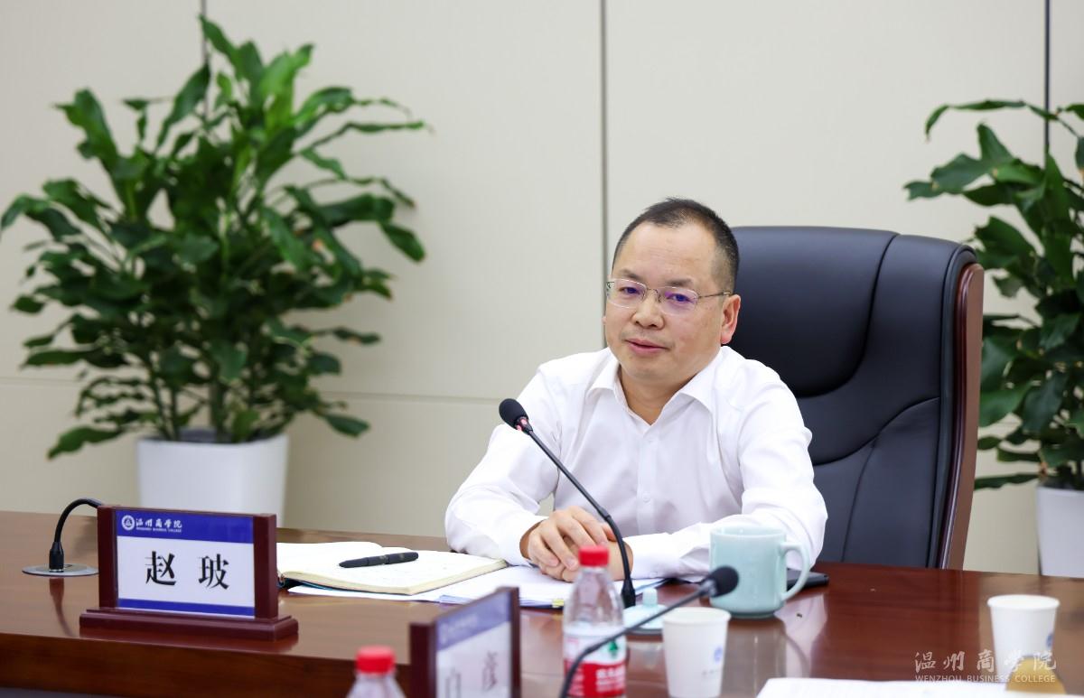 趙校長2.jpg