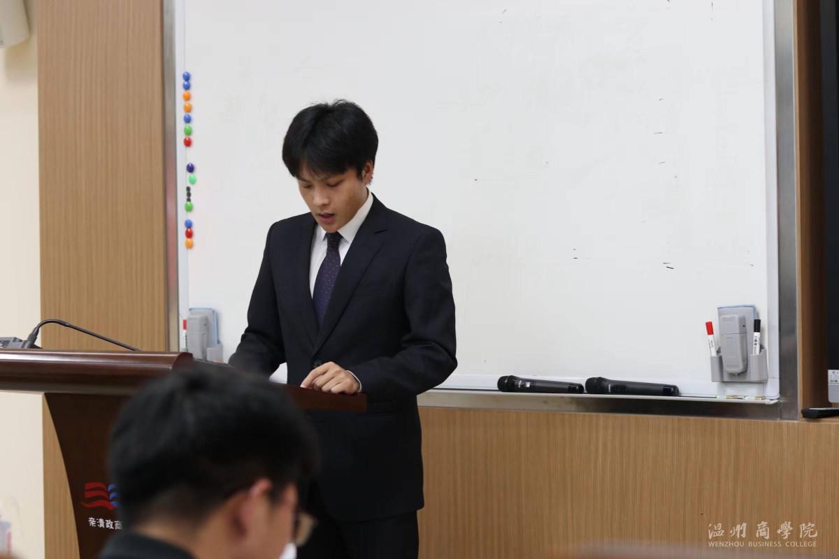 嚴振濤.jpg